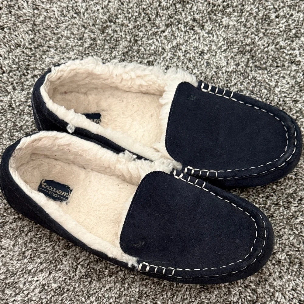Koolaburra by Ugg Women’s Navy Moccasin Slippers - Picture 4 of 4